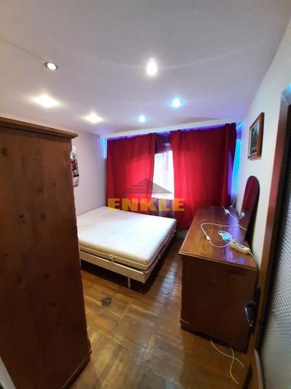 De vânzare – Apartament 2 camere + mansardă, zona Primăverii