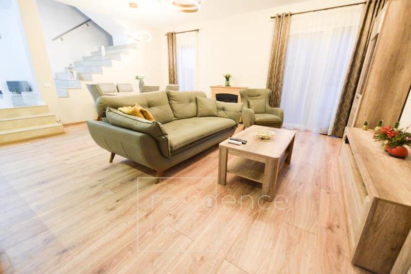 La cheie! Duplex Lux 5 camere, 191 mp in Europa, Curte 220 mp,Parcari