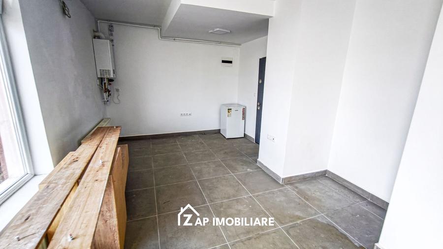 Spatiu Comercial / Birou - Stradal - Suprafete 20 mp - 90 mp