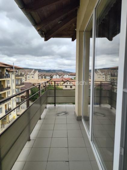 Apartament 2 camere spatios si luminos in Floresti str Florilor - 16