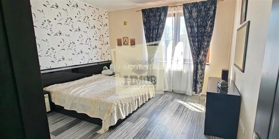Apartament 3 camere terasa 80 mp si  curte 145 mp zona Calea Cisnadiei - 5