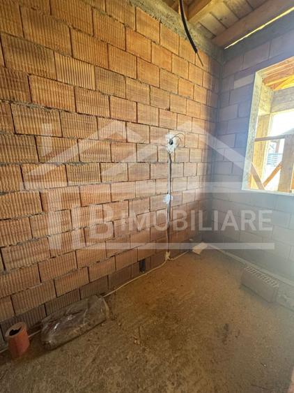 Casa cu 4 camere, 122 mp utili, Zona Livezeni