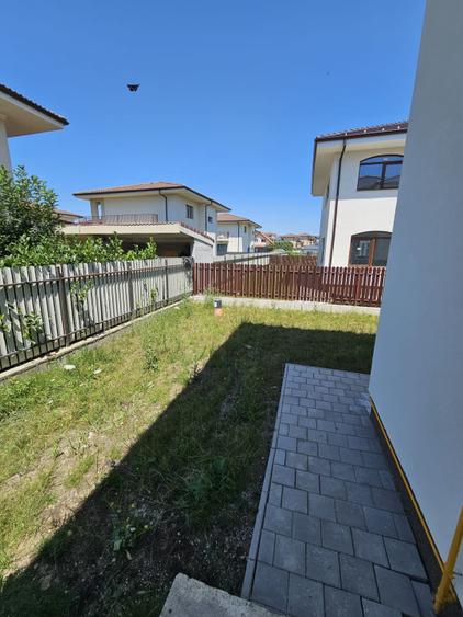 Casa individuala, 130 mp, Garaj, teren 380 mp, zona Dezmir