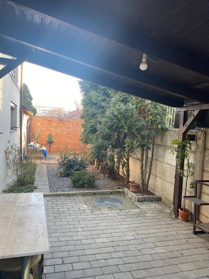 Apartament cu 3 camere in vila, 70mp, parcare si curte proprie 50mp– Grigorescu