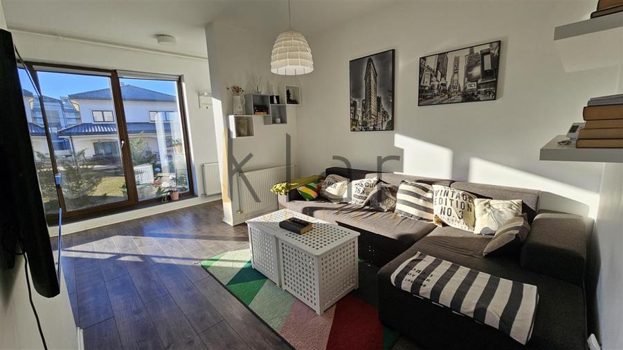 Apartament 3 camere 60mp,balcon,Europa, zona Luminia