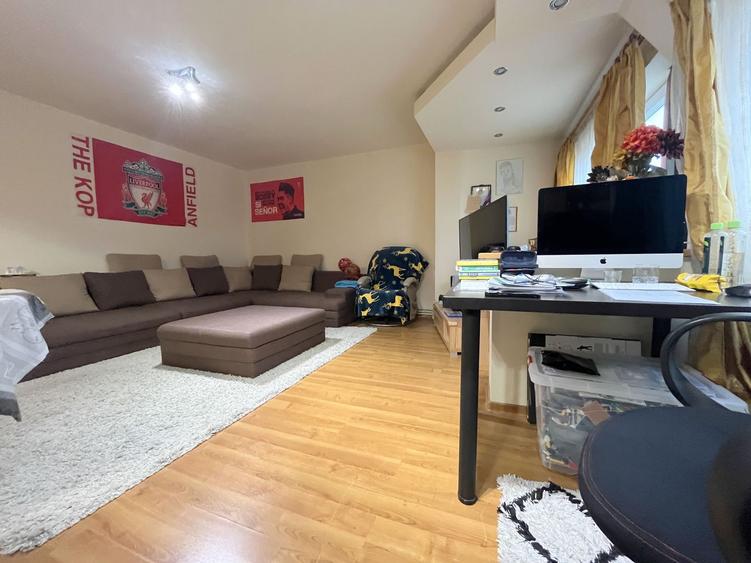 Apartament 4 camere, Zona Simion Barnutiu