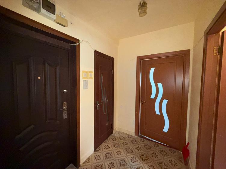 Apartament 3 camere , zona Minerului