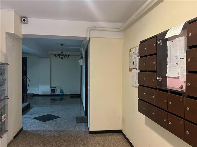 Apartament de vanzare cu 1 cameră - sos.Voinesti Iași