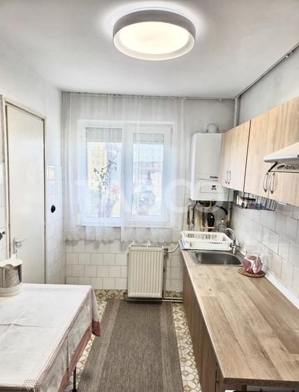 Apartament cu 4 camere in Manastur bloc izolat cu boxa Baza Sportiva