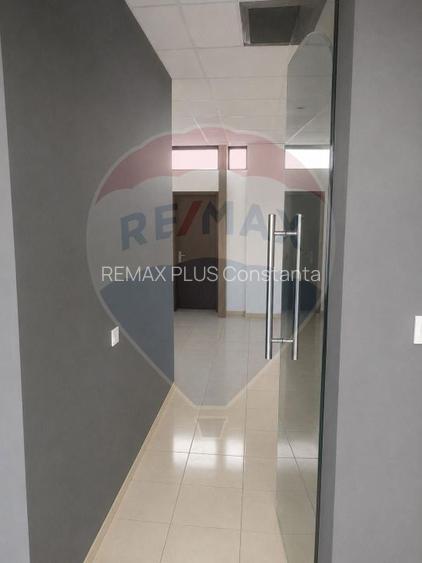 Spațiu comercial de închiriat/104mp,  zona Delfinariu-Constanta - 4