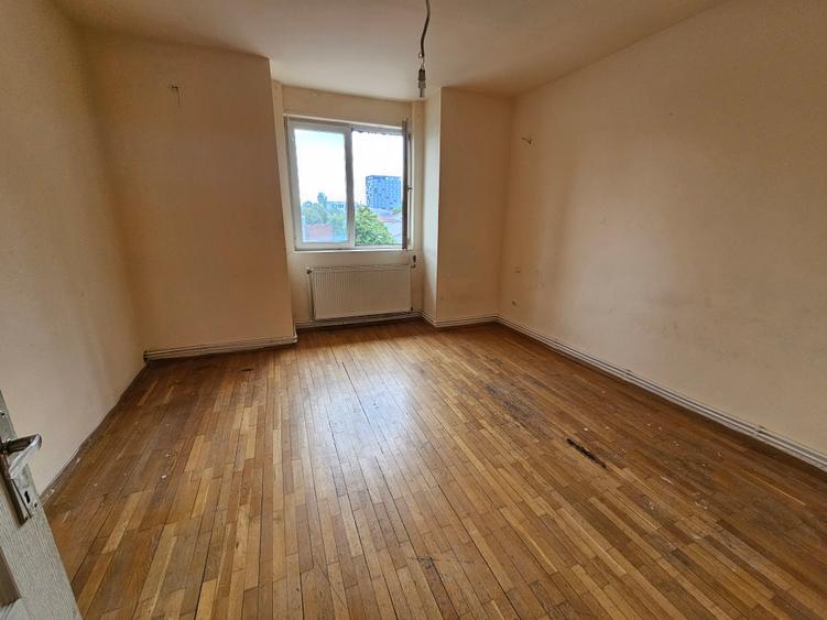 P-ta Rosetti, 4 camere, 114 mp, liber, investitie buna!