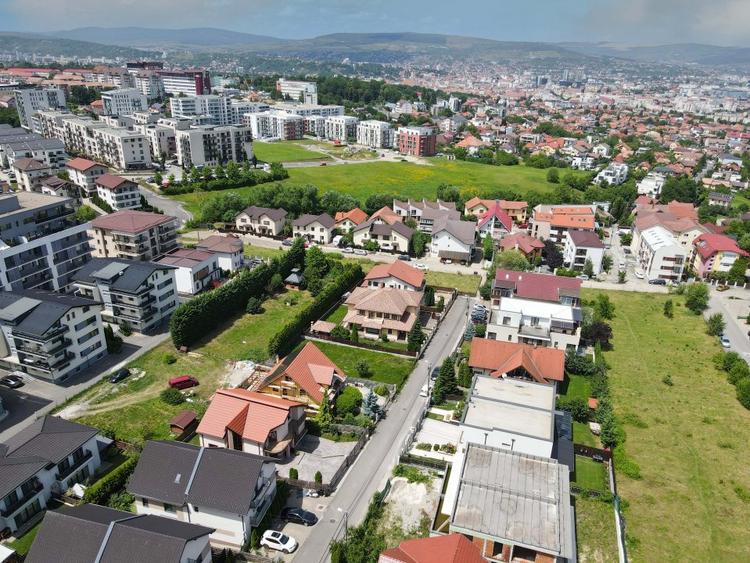 Vila superba, in stil mediteranean, strada privata