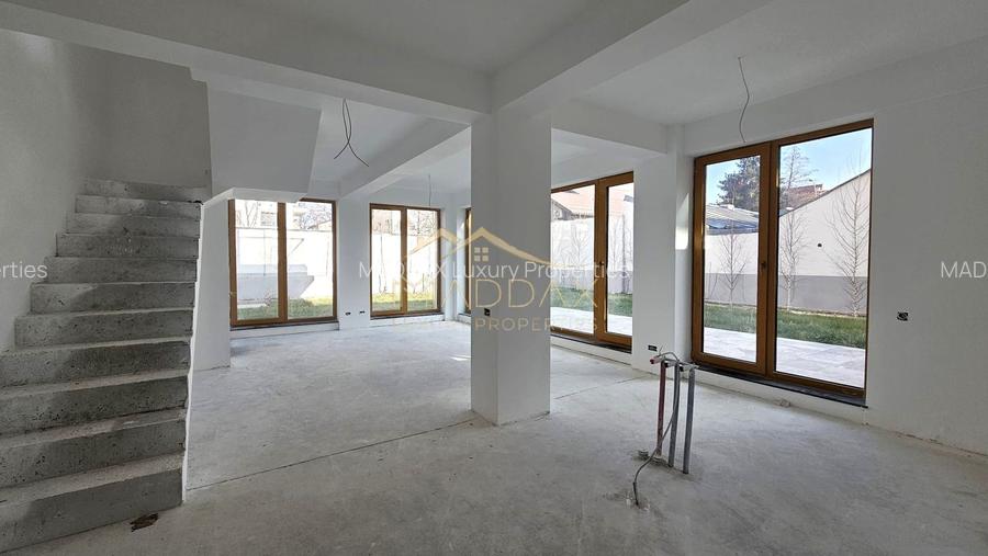 Apartament de vanzare 3 camere tip Duplex***Curte 110mp***Piata Domenii - 2