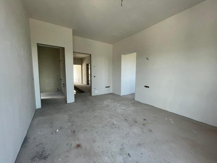 Casa in sistem cuplat, 6 camere, Borhanci