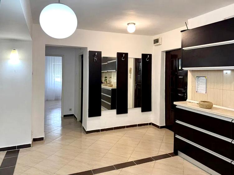 Apartament cu 3 camere de vânzare, Parcul MV-adiacent, ECX51140