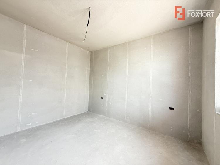 Duplex cu 4 camere | 101 mp utili | 390 mp teren | Toate utilitatile | Sacalaz