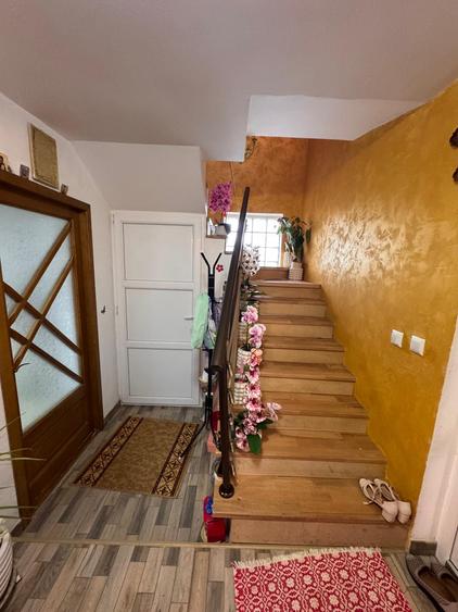 Casă premium 4 camere de vânzare în zona Parcului Cornișa