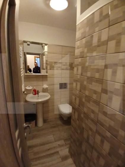 Pensiune 14 camere cu bai proprii si intrari separate, 500 mp, zona Mehala