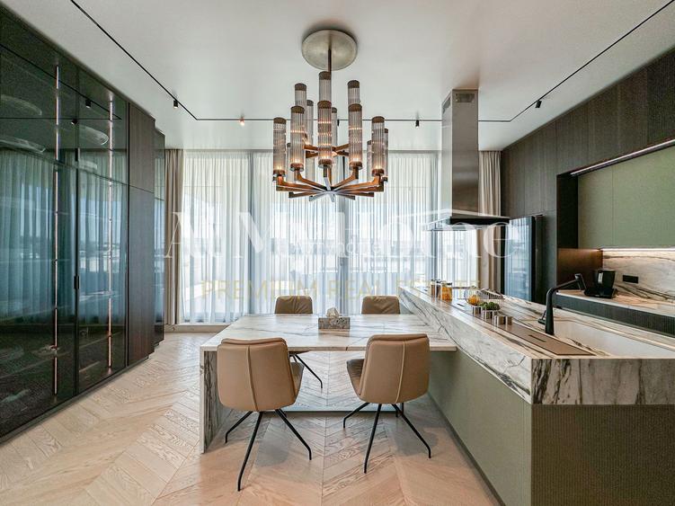 Penthouse Ultra Luxury cu 5 camere,  complet renovat,2 parcari,boxa,terase 195mp - 40