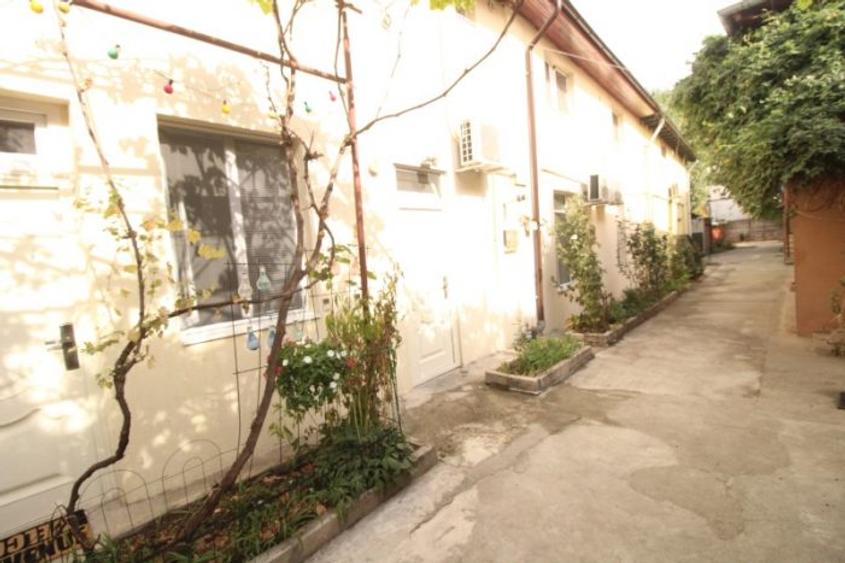 Inchiriere apartament 2 camere, vila, Romana