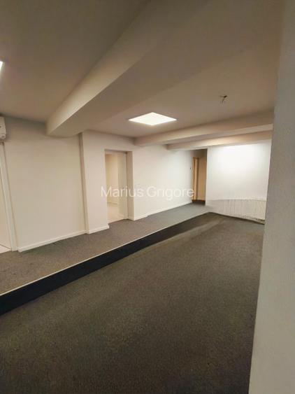 Spatiu comercial 166 mp, zona piata 1 MAI - 8