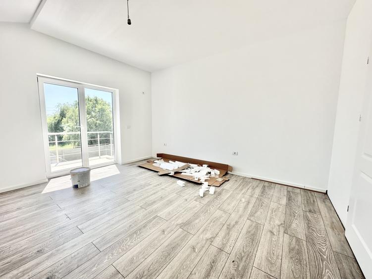 Duplex elegant cu 4 camere - 115 mp - Zona Mcity - Mosnita Noua