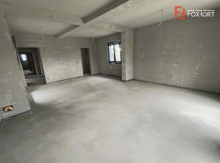Casa individuala cu 4 camere si teren de 860 mp, zona Giroc