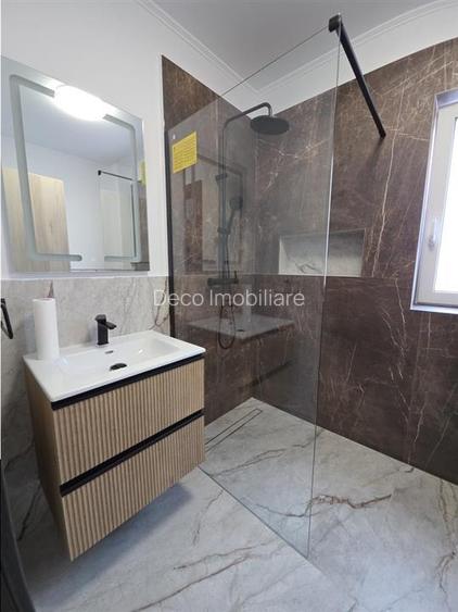 Apartament cu 3 camere lux zona La Terenuri - 13