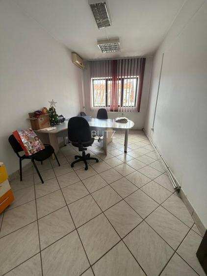 Spațiu birouri, 247 mp, zona Baicoi