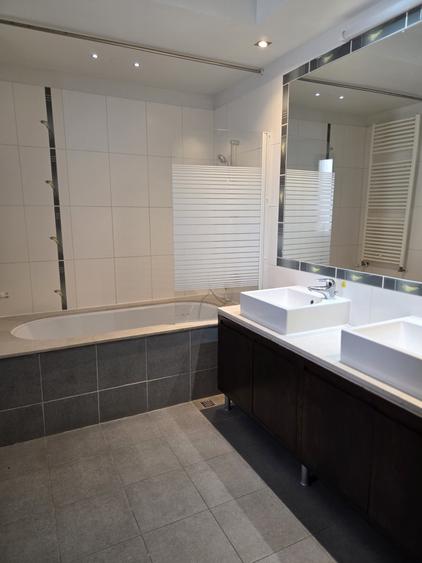 Apartament spatios cu 4 camere, in Dorobanti Capitale
