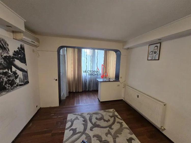 3 camere Titan Restaurant Alba renovat