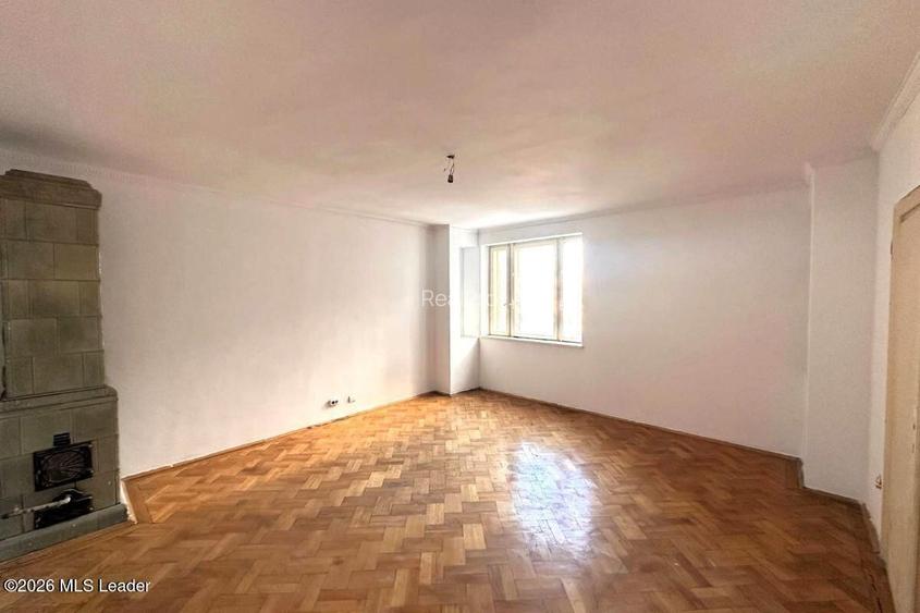 B-dul Carol I nr. 59, 188 mpu, etaj 3, 6 camere, bloc mic - 11