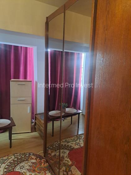 Tomis III-apartament cu 3 camere cf 1,cu centrala,  etaj 1 - 3