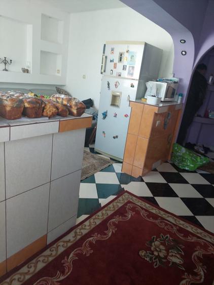 - Apartament 3 camere decomandat, zona Vidin.