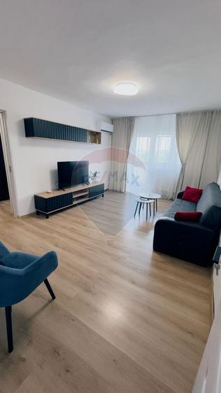 2 camere, 60 mp, renovat complet 2024, 2 balcoane, etaj 4/10, Cv9,lift