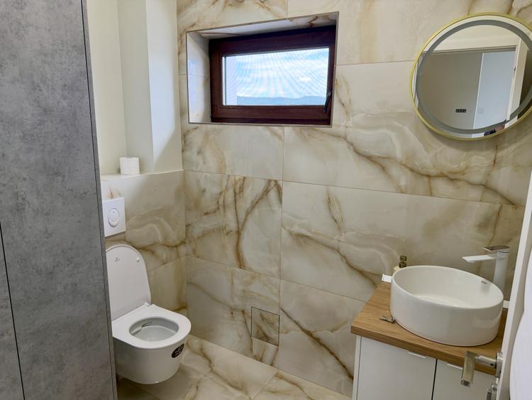 Casă Exclusivistă | 4 Camere | Teren 470 mp | Zona Micesti