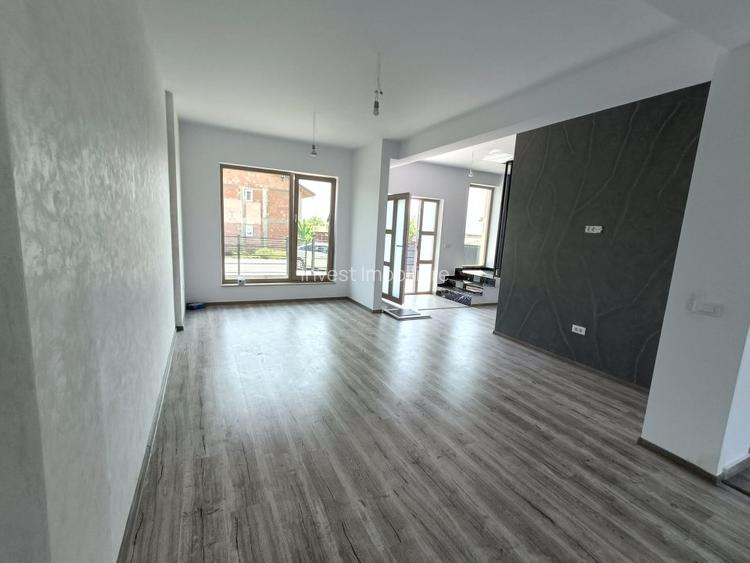 Casa 4 Camere, De Vânzare, Zona Rediu, IAȘI - 8