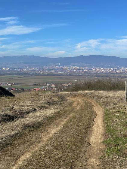 Teren panoramic 2400 mp cu cabană | View superb | comuna Ciugud