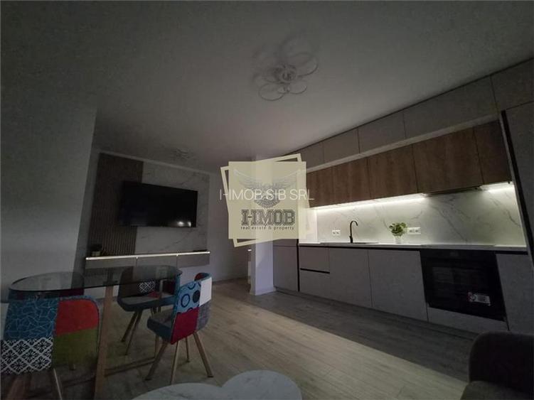 Apartament prima inchiriere 3 camere balcon si parcare Sibiu