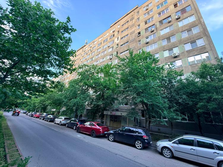 Apartament 3 camere Militari - Zona Apusului | Ideal investiție / Renovare