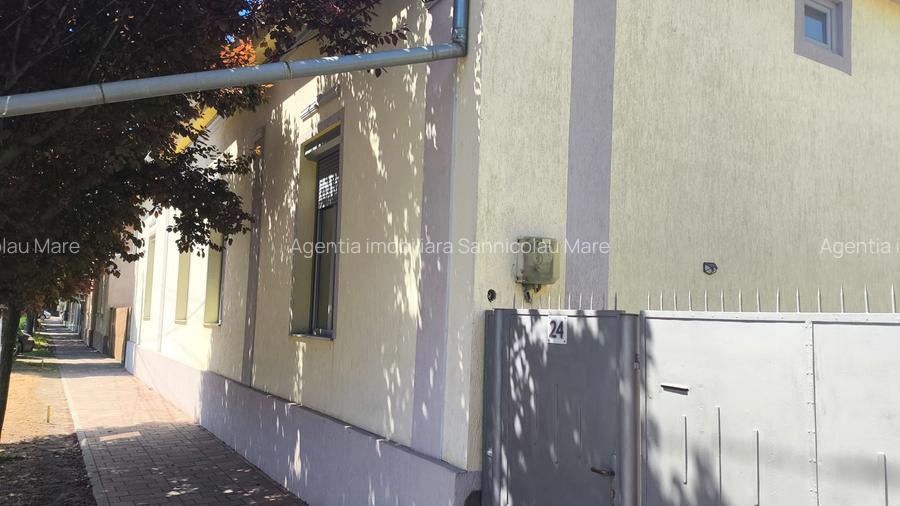 Casa de vanzare in Sannicolau Mare -central - 2