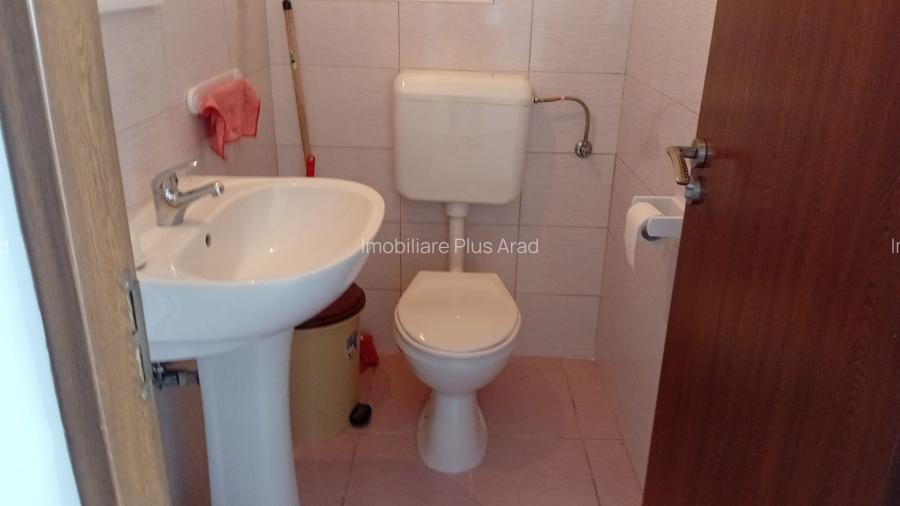 Inchiriez apartament 3 uta ared - 12