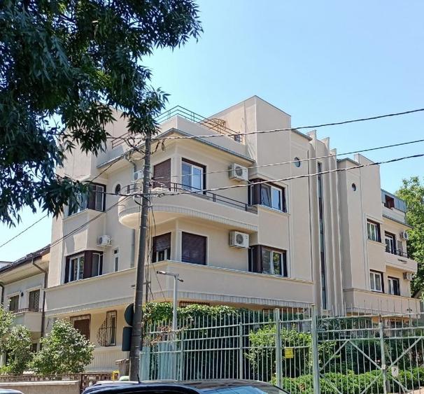 Apartament 5 camere - Locatie Unica, Parc Kiseleff Anunt publicat de proprietar
