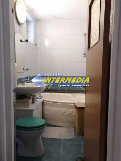 Apartament 2 Camere decomandat de vanzare zona Centru in Alba Iulia finisat
