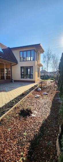 Casa in Ghimbav,8 camere,S+P+M,teren 736 mp, pretabil locuinta, birouri, cazare!