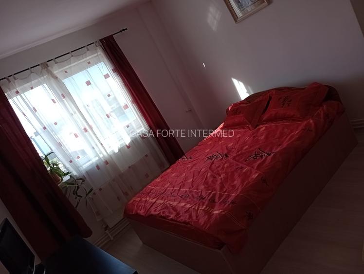 Apartament 3 camere,  Tomis Nord 600 EURO - 25