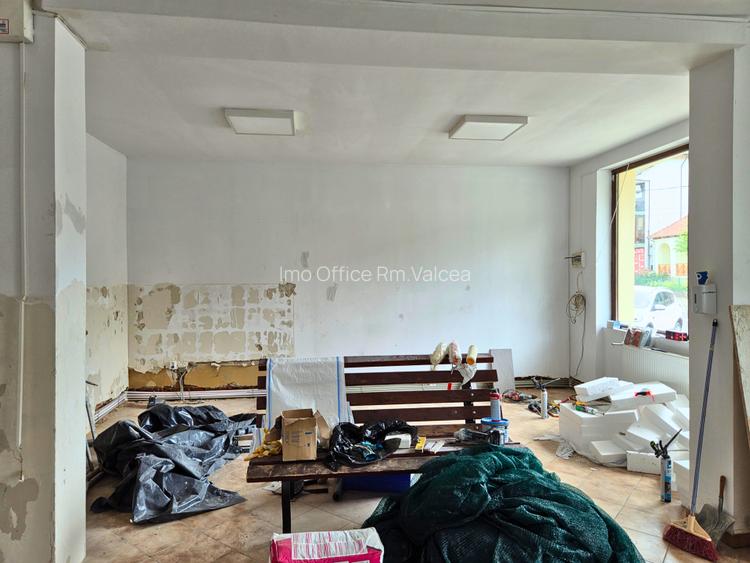 SPATIU COMERCIAL DE INCHIRIAT IN CALIMANESTI - 11