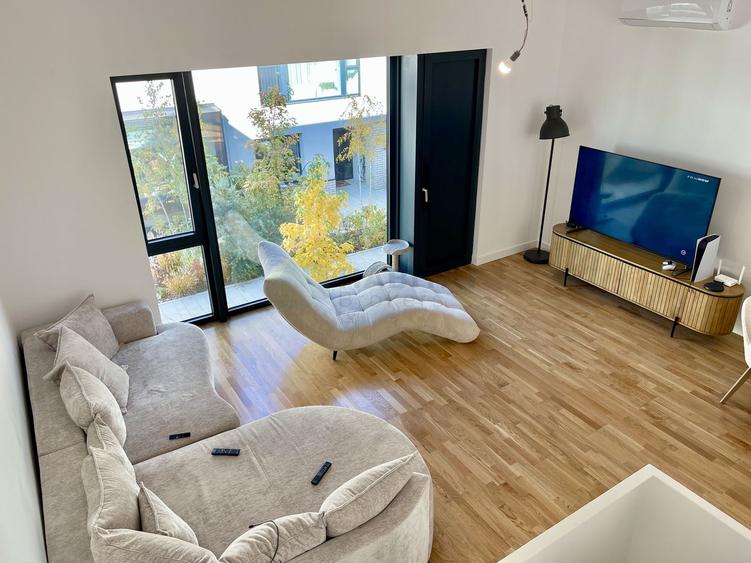 Vila 6 camere / Townhouse Avalon Estate