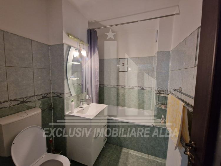 Apartament 4 camere decomandate | 2 bai | 2 balcoane | 75 mp | Cetate