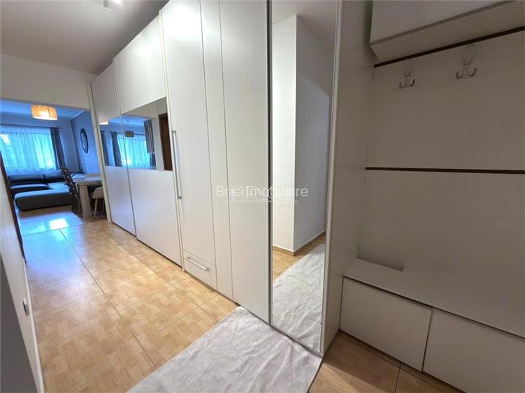 Apartament 3 camere, 72mp, 2 Parcari, zona Coresi - 9